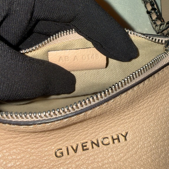 Givenchy Pandora Blush Leather Wristlet with Chain - Picture 8 of 9
